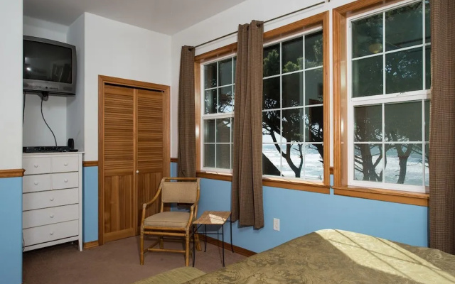 photo 4 of Sheltering Pines 4 Br cottage by RedAwning
