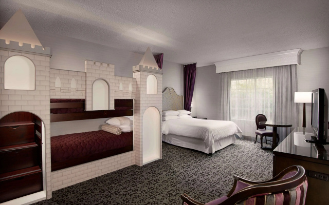 photo 3 of Anaheim Majestic Garden Hotel