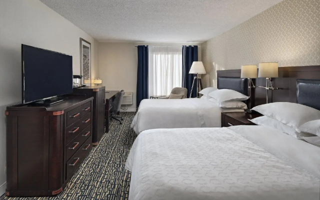 photo 3 of Sheraton Bellevue Hotel
