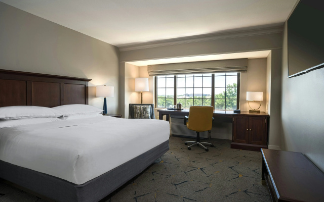 photo 3 of Sheraton Baltimore Washington Airport Hotel - BWI