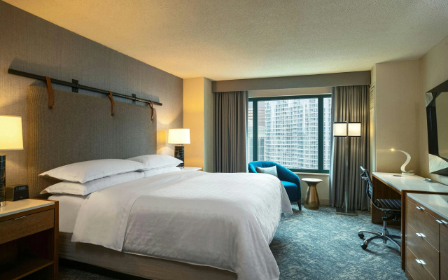 photo 2 of Sheraton Grand Chicago Riverwalk