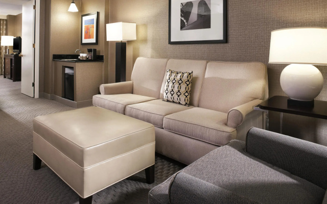 photo 5 of Sheraton Suites Chicago O'Hare