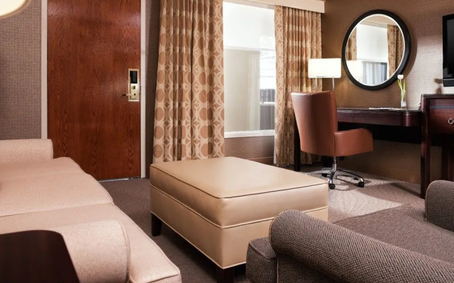photo 5 of Sheraton Chicago O Hare Airport Hotel
