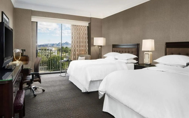 photo 4 of Sheraton Crescent Hotel