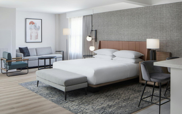 photo 5 of Sheraton Fort Worth Downtown Hotel