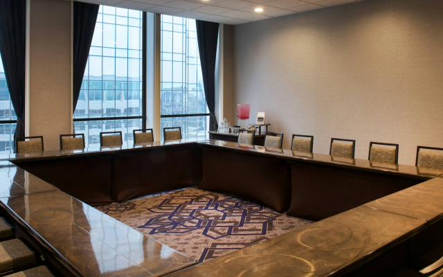 photo 5 of Sheraton Indianapolis City Centre Hotel