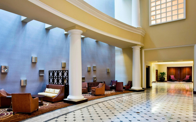 photo 2 of Sheraton Indianapolis Hotel at Keystone Crossing
