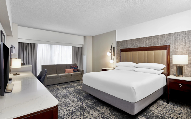 photo 3 of Sheraton Indianapolis Hotel at Keystone Crossing