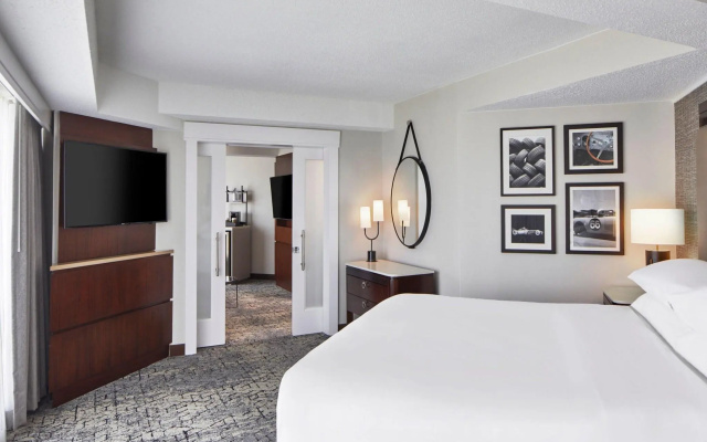 photo 5 of Sheraton Indianapolis Hotel at Keystone Crossing