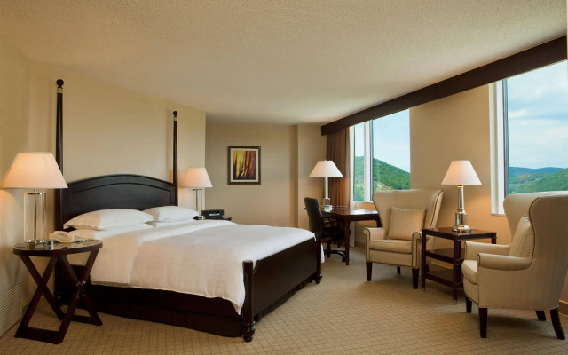 photo 2 of Sheraton Mahwah Hotel