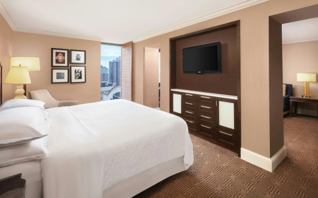 photo 3 of Sheraton New Orleans Hotel