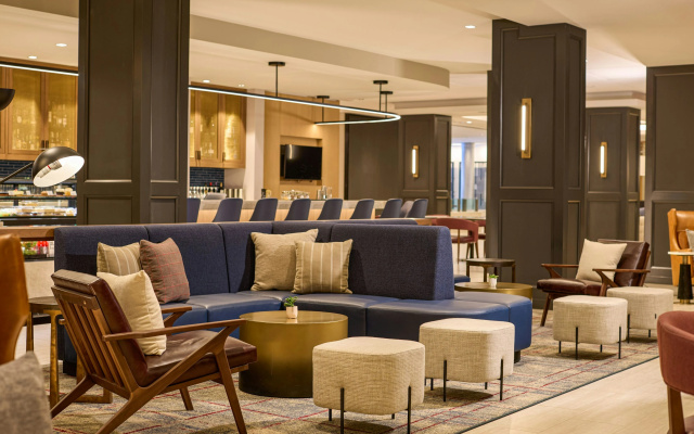 photo 2 of Sheraton Philadelphia University City Hotel