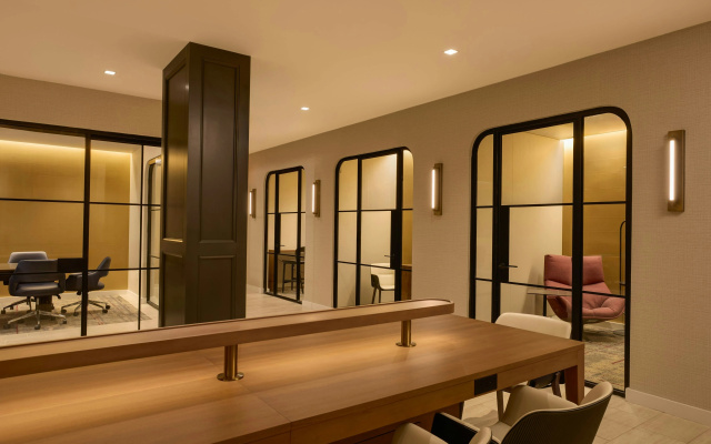 photo 4 of Sheraton Philadelphia University City Hotel