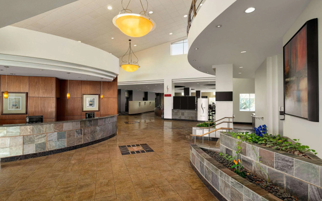 photo 2 of Wyndham Phoenix Airport/Tempe