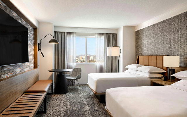 photo 4 of Sheraton Phoenix Downtown