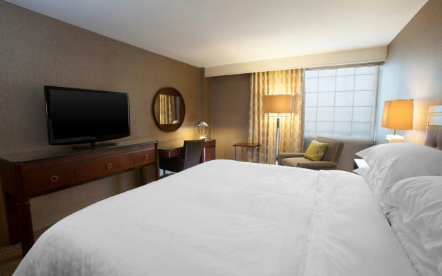 photo 5 of Sheraton Pittsburgh Airport Hotel