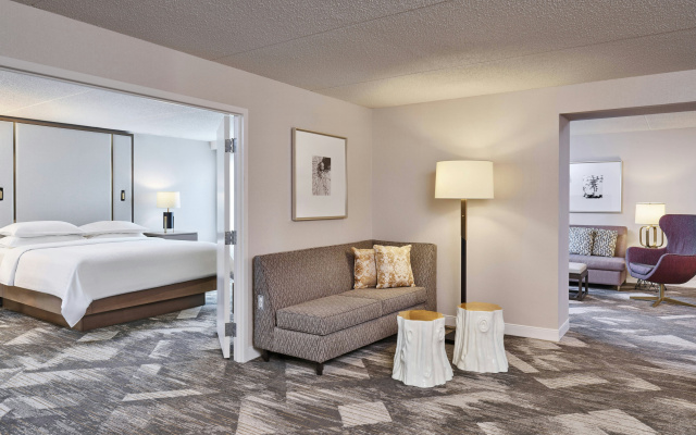 photo 3 of Sheraton Portland Airport Hotel