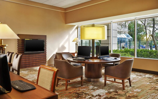 photo 5 of Sheraton Suites Chicago Elk Grove