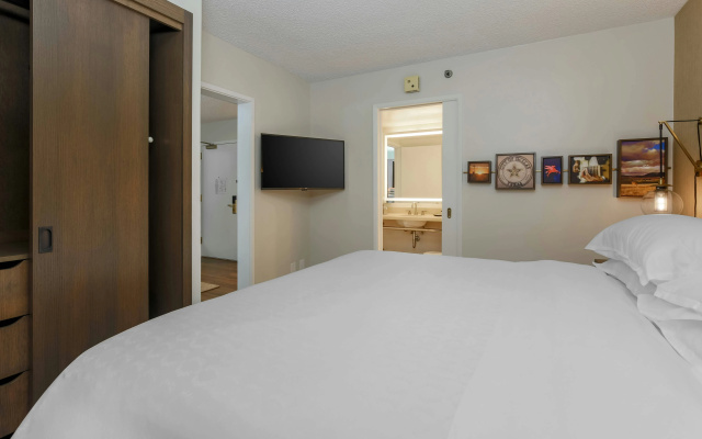 photo 3 of Sheraton Suites Market Center Dallas