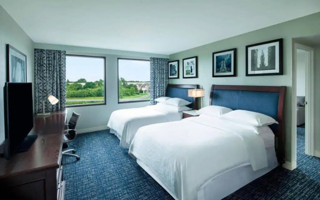 photo 5 of Sheraton Suites Philadelphia Airport