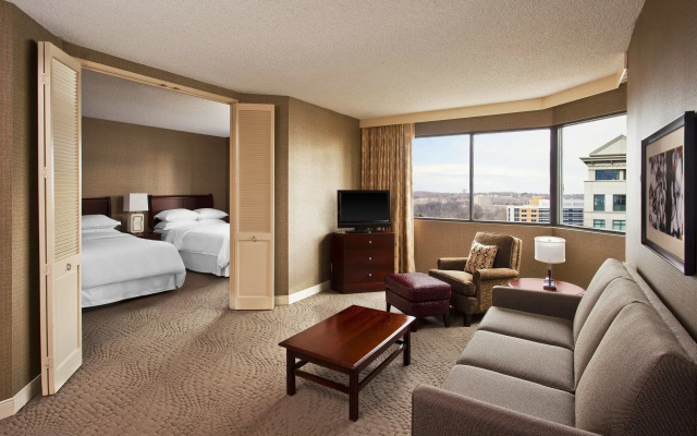 photo 5 of Sheraton Suites Wilmington Downtown