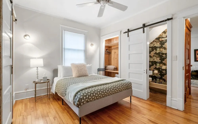 photo 4 of Sheridan Cottage (No Front Desk)