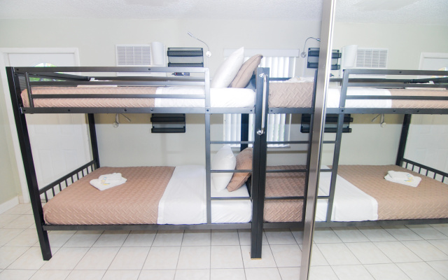 photo 3 of Sheridan Hostel