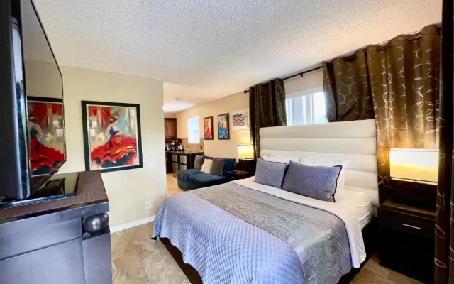 photo 4 of Sheridan Suites Apartments