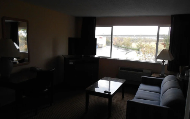 photo 3 of Shilo Inn Hotel & Suites Springfield