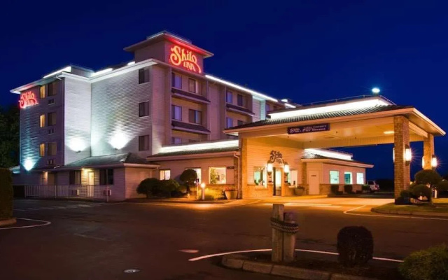 photo 2 of Shilo Inns Warrenton
