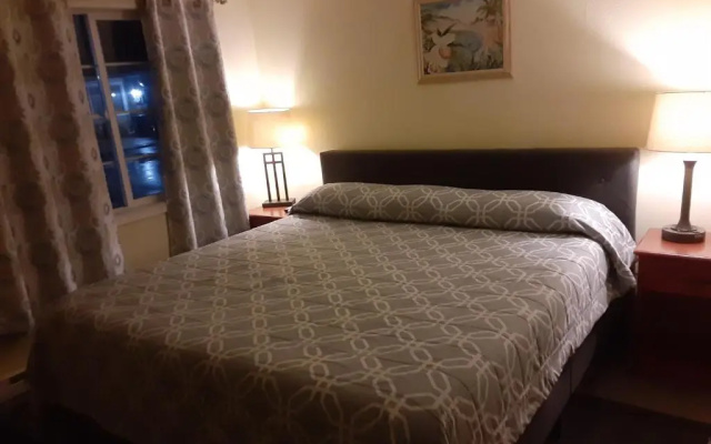 photo 3 of Shiny Motel