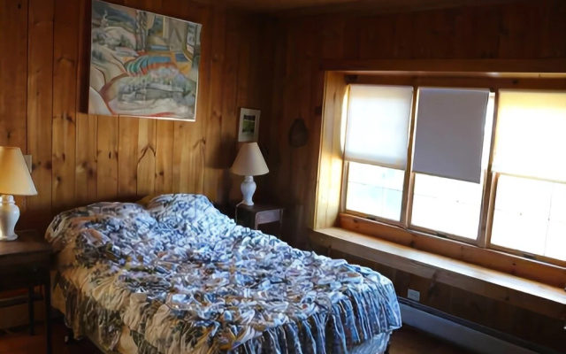 photo 2 of Shipshape - Two Bedroom Home