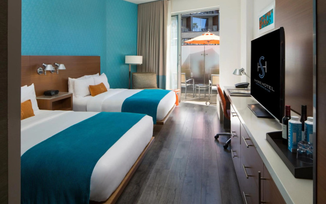 photo 2 of Shore Hotel