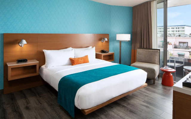 photo 4 of Shore Hotel