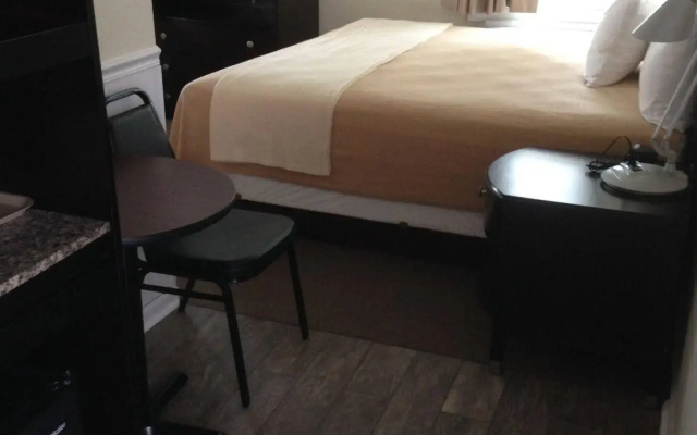 photo 5 of Shore Point Motel