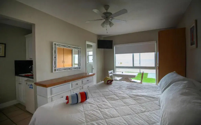 photo 5 of Shore View Hotel