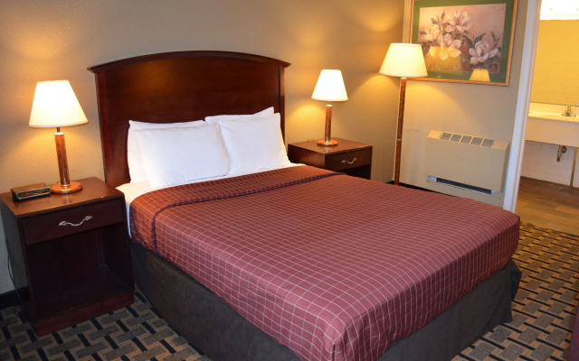 photo 5 of Quality Inn Detroit Downtown
