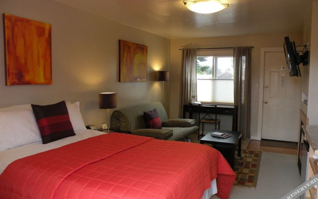 photo 5 of Shoreline Cottages