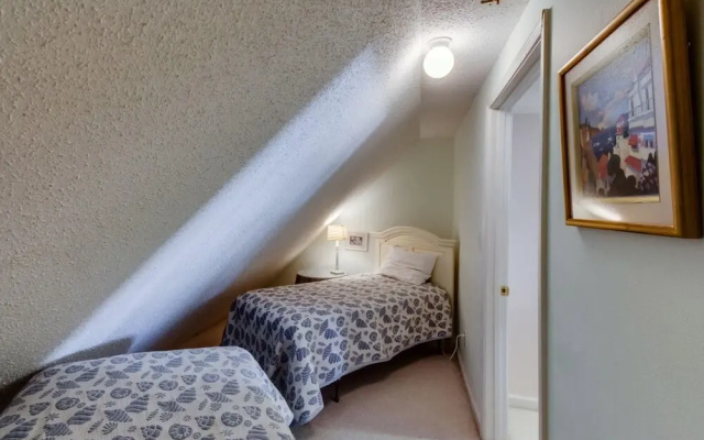 photo 2 of Shores Townhouse by Forehand Rentals