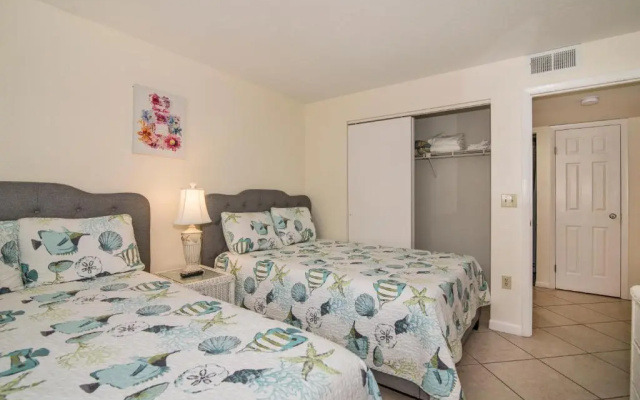 photo 4 of Shorewalk 2 Bedroom 2 Bathroom Near IMG And Bradenton Beach