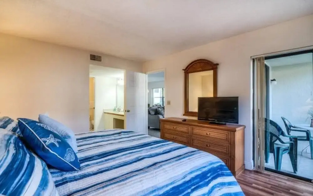 photo 2 of Shorewalk Vacation Condo 15 minutes to Bradenton Beach Entire Condo