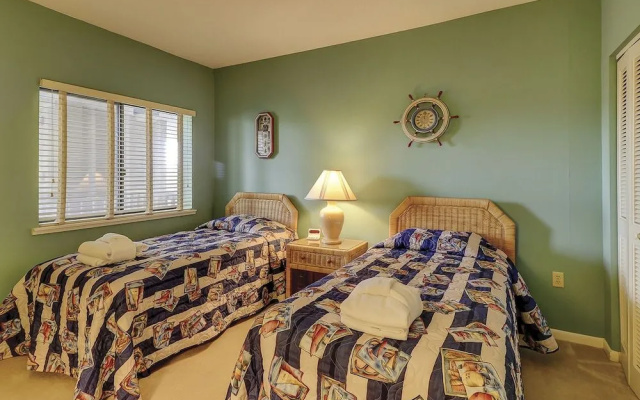 photo 3 of Shorewood 433 by RedAwning