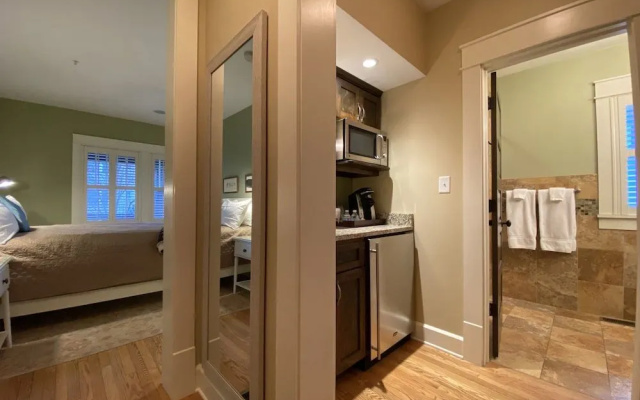 photo 5 of Showers Inn