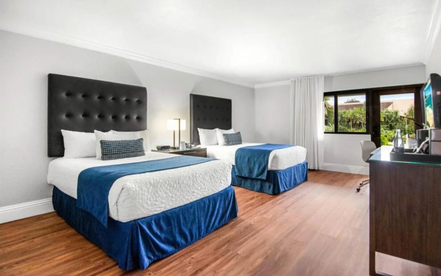 photo 5 of Miami Lakes Hotel