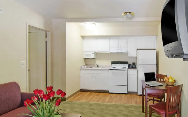 photo 4 of Siegel Suites Boulder III