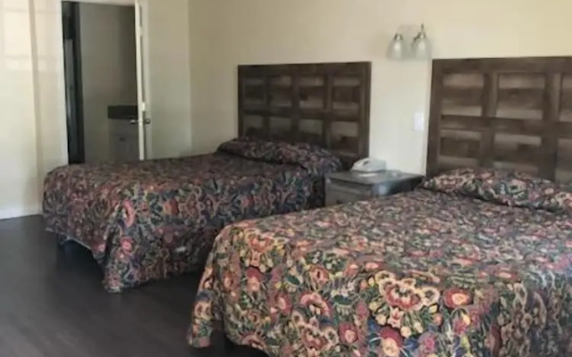 photo 5 of Sierra Crossing Motel