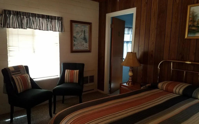 photo 3 of Sierra Retreat
