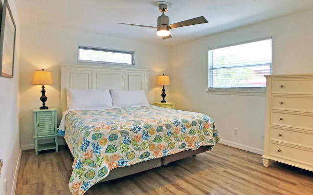 photo 5 of Siesta Heron Suites & Villas