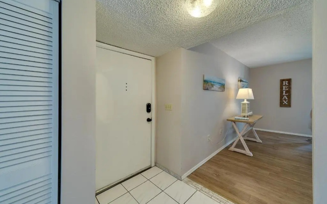 photo 2 of Siesta Key Beach - 2 Bedroom - 3 Beds - 3 Bathroom Duplex with Heated Swimming Pool