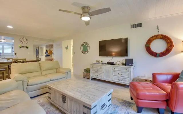 photo 4 of Siesta Key Condo w/ Heated Pool < 1 Mi to Beach